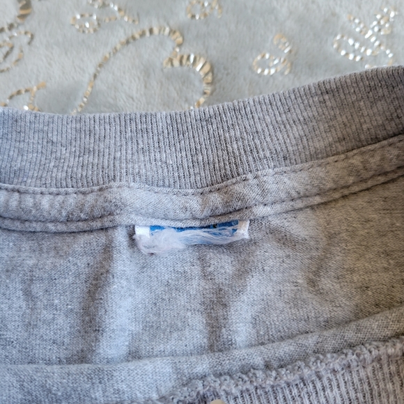 Vintage Charlie Brown Christmas Tee Gray Peanuts T-Shirt M - Picture 5 of 5